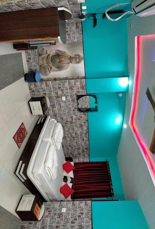 Hotel Bachchan Palace Varanasi Ngoại thất bức ảnh