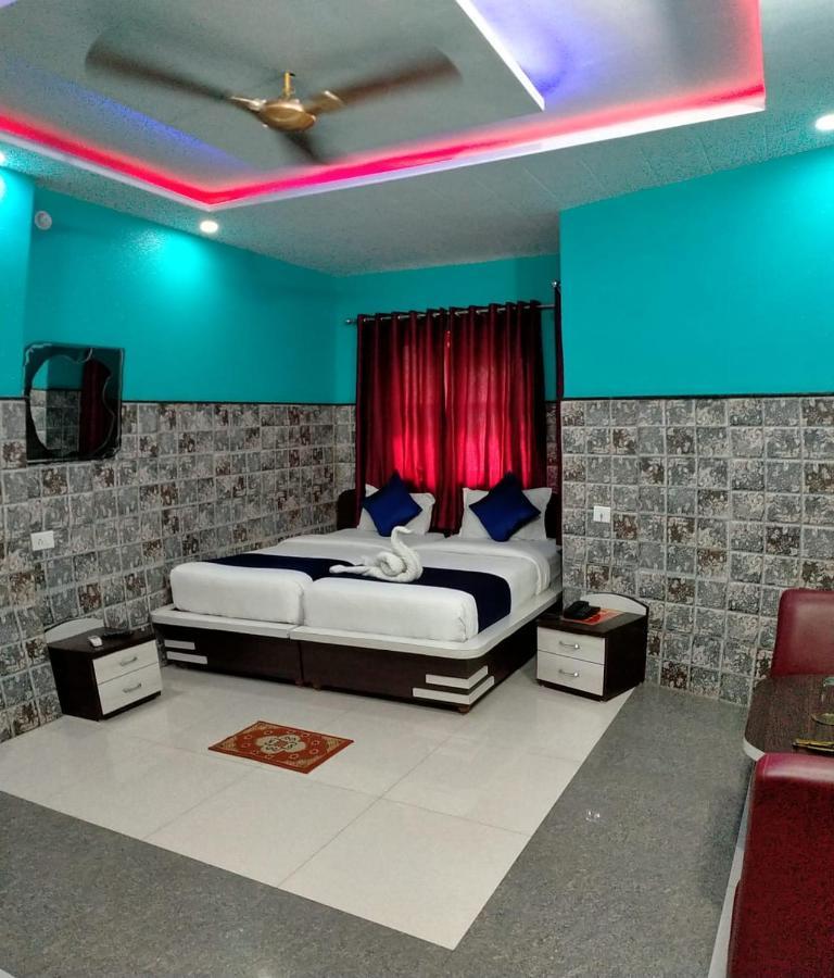 Hotel Bachchan Palace Varanasi Ngoại thất bức ảnh