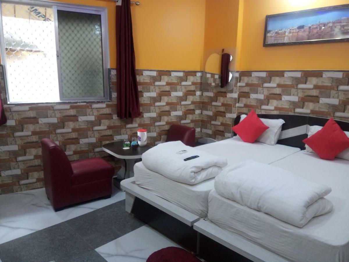 Hotel Bachchan Palace Varanasi Ngoại thất bức ảnh