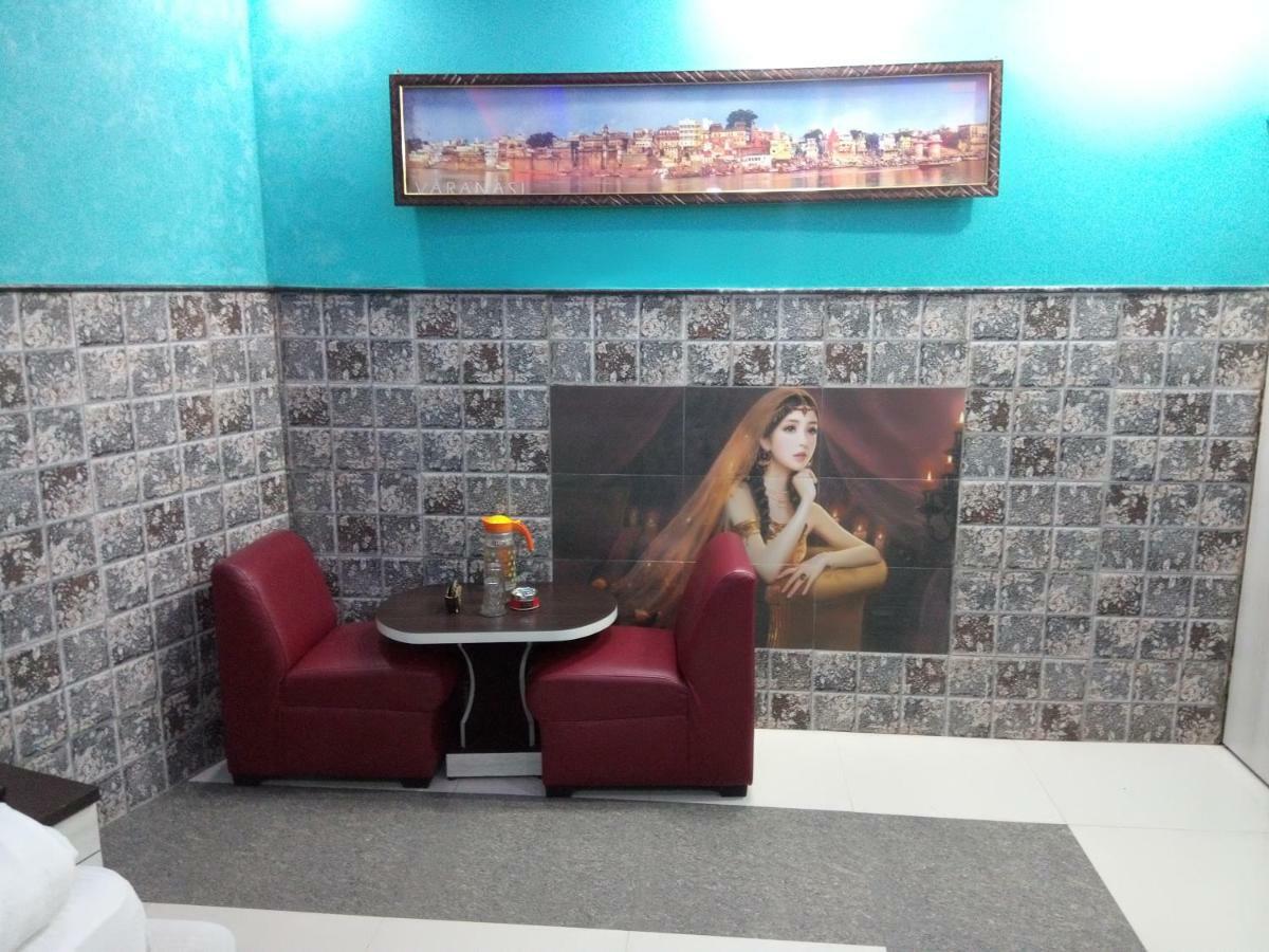 Hotel Bachchan Palace Varanasi Ngoại thất bức ảnh