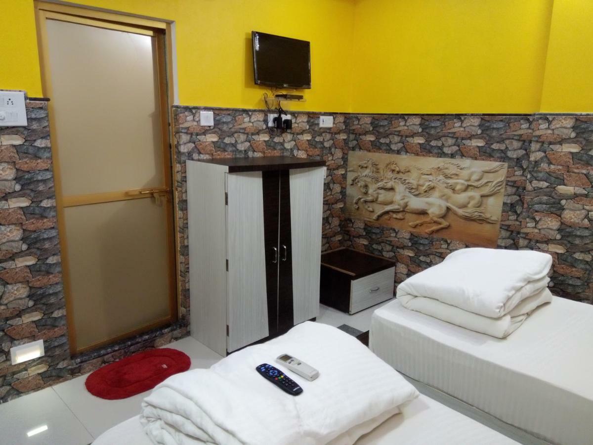 Hotel Bachchan Palace Varanasi Ngoại thất bức ảnh